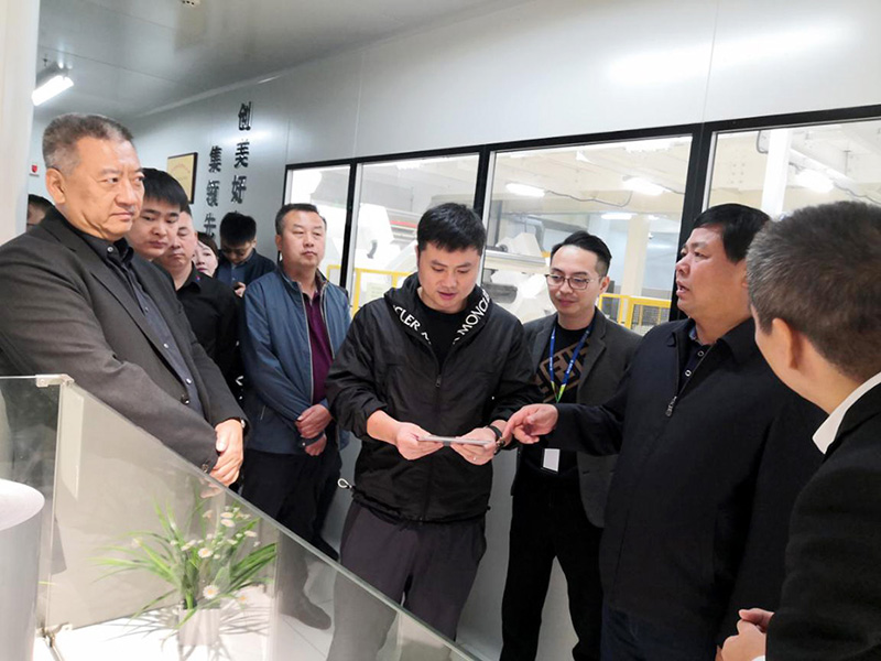 图片11web.jpg 图片11web.jpg