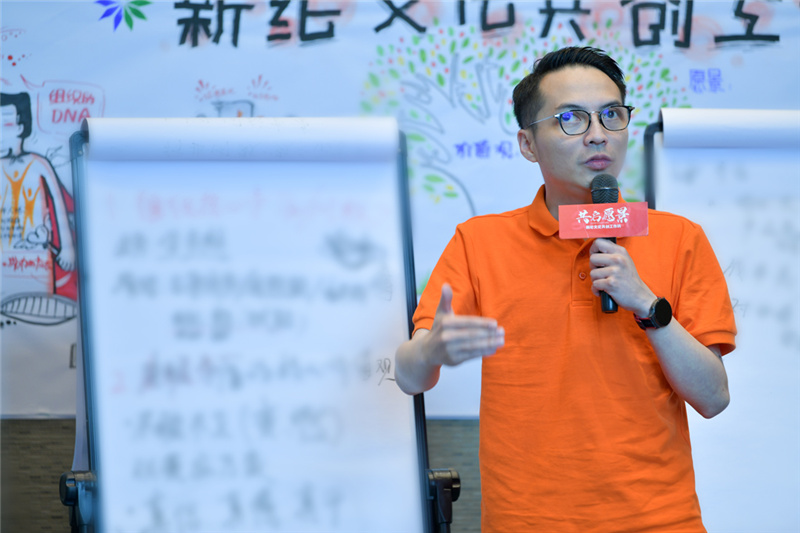 NIK_0678.jpg NIK_0678.jpg